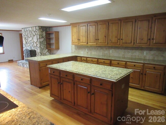 Building Photo - 7800 Cherry Point Dr