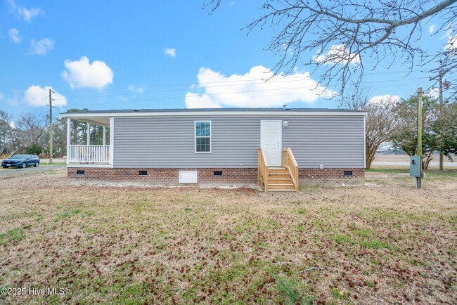 Building Photo - 2446 Peartree Rd