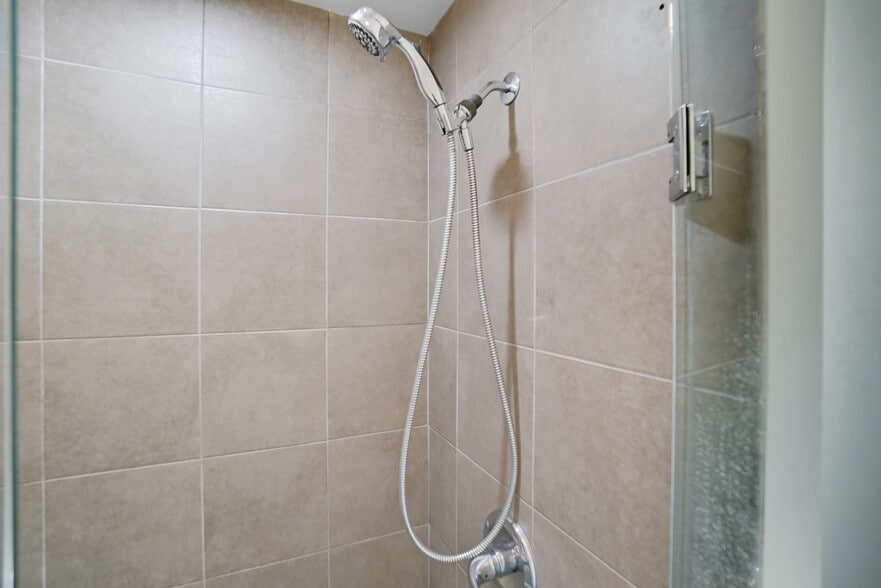 Building Photo - 1412 Republic St