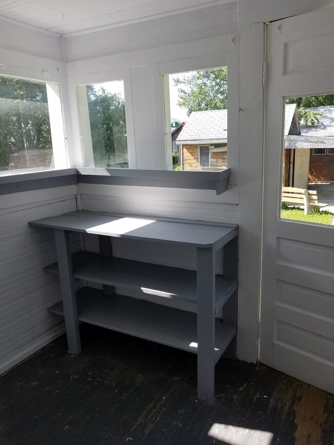 Building Photo - 22 Reba Ave