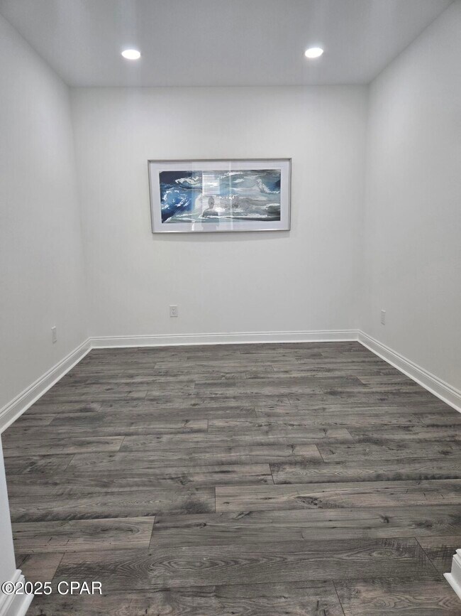 Building Photo - 8914 Parrot Pl