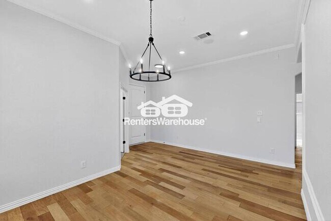 Building Photo - MOVE IN READY - 4BED/3BATH - LITTLE ELM, T...