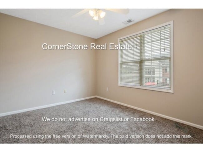 Building Photo - 4050 Bardstown Ct