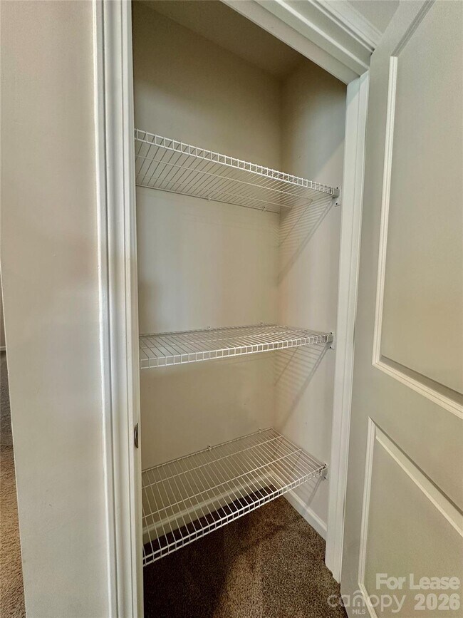 Building Photo - 1339 Mifflin Ln