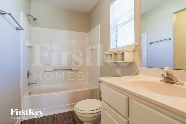 Building Photo - 7318 River Pines Dr
