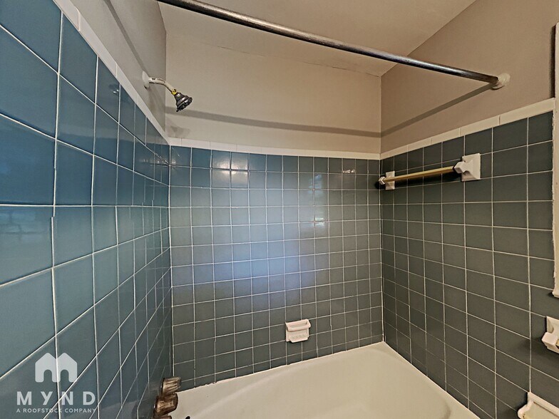 Building Photo - 3945 Camellia Trail