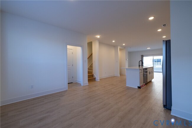 Building Photo - 15309 Sunray Aly