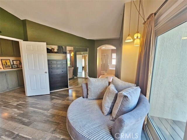 Building Photo - 39620 Glenwood Ct