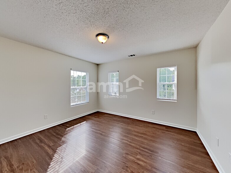 Building Photo - 6012 Ricker Rd