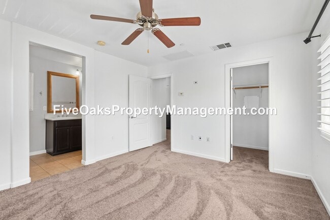 Building Photo - 101 Matisse Ln