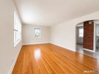 Building Photo - 46 Myron Ave