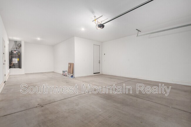 Building Photo - 22862 E Bonanza Way