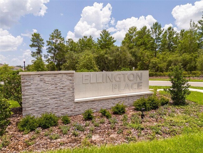 Building Photo - 2184 Broadbrook Dr