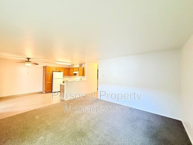 Building Photo - 3412 NE 66th Ave