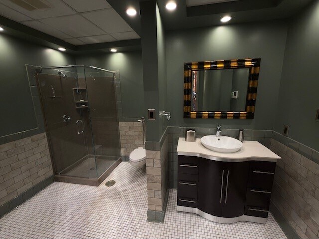 Building Photo - 1101 Lucas Ave