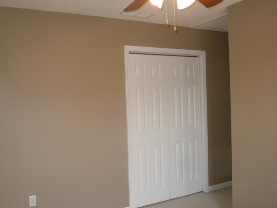 Building Photo - 100 Angel Oak Ct