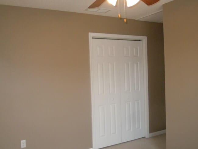 Building Photo - 100 Angel Oak Ct