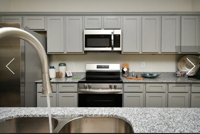 Building Photo - 723 Wild Duck Ln