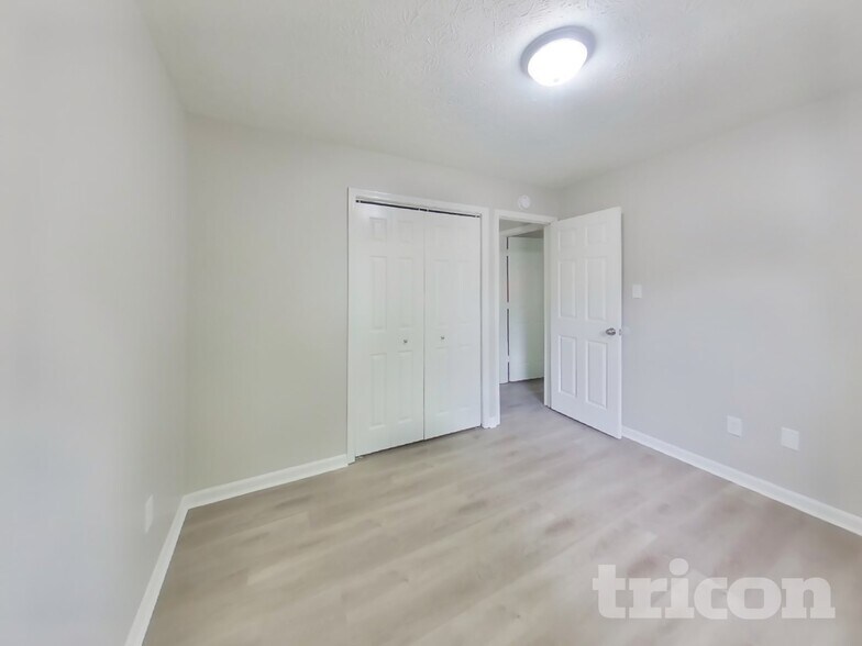 Building Photo - 3812 Cologne Ct