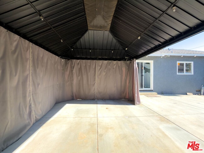 Building Photo - 15449 Septo St