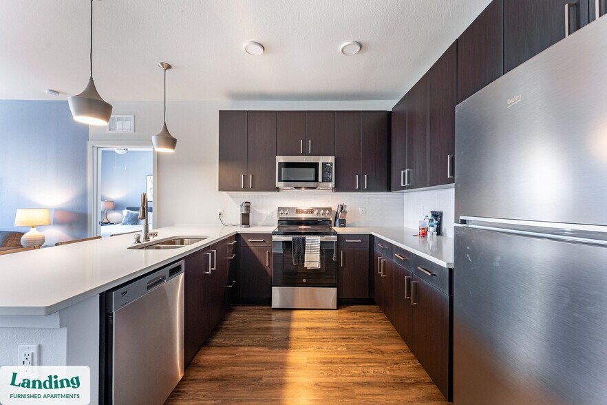 Building Photo - 1225 Utica Dr