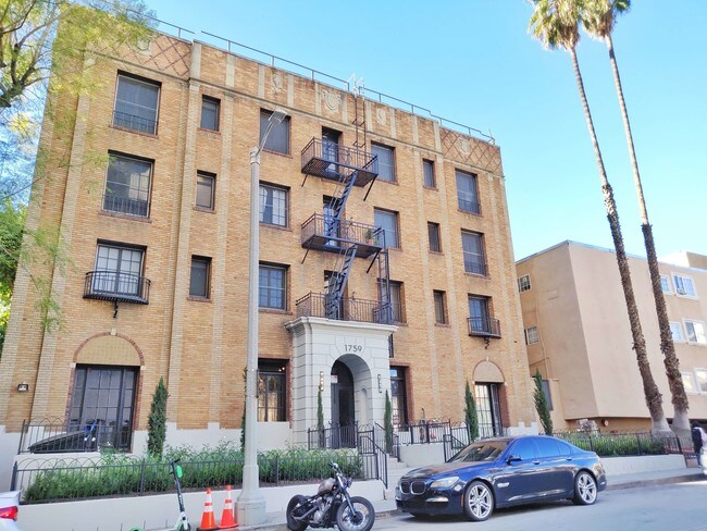 Building Photo - 1759 Orchid Ave