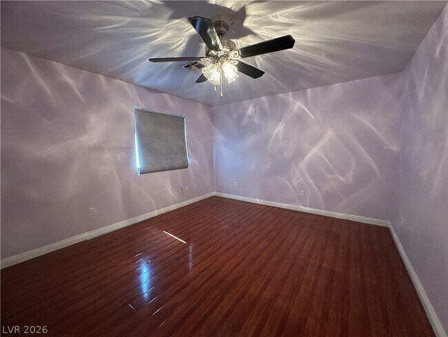 Building Photo - 1709 N Shadow Mountain Pl