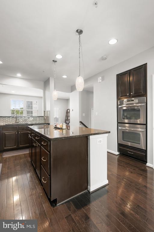 Building Photo - 9364 Paragon Way