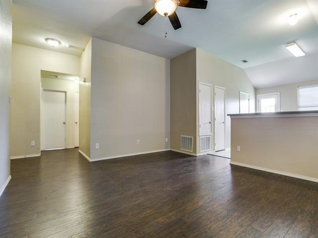 Building Photo - 1223 Mockingbird Dr