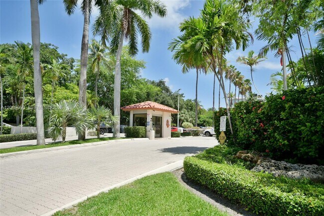 Building Photo - 55 Ocean Ln Dr