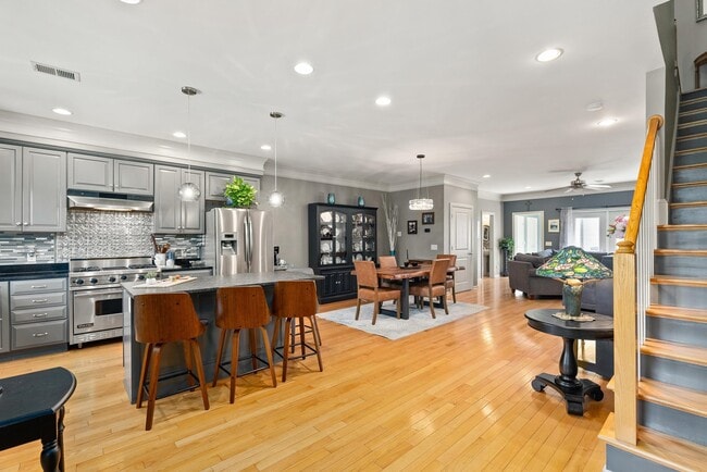Building Photo - 3369 Preston Shore Dr