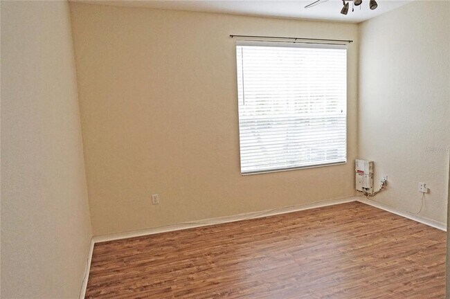Building Photo - 9850 Lake Chase Island Way