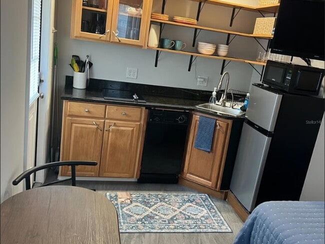 Building Photo - 509 29th Ave S