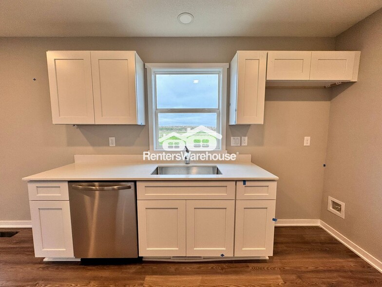 Building Photo - 1007 Adler Ct