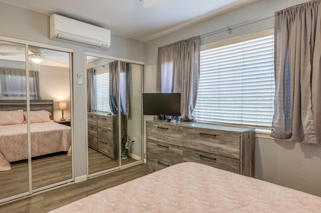 Building Photo - Villas at Kenolio Furnished Two Bedroom Tw...