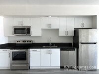 Building Photo - 704 N Alvarado St