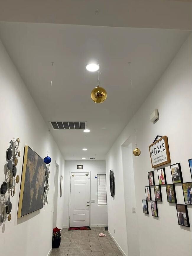 Building Photo - 245 E Scorpio Pl