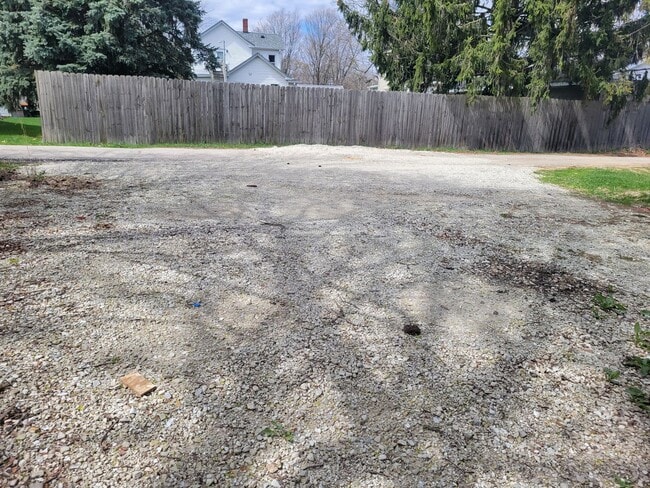 Building Photo - 2BR/1BA Gem In Washington