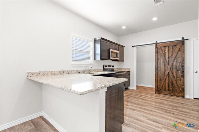 Building Photo - 106 Levi Court