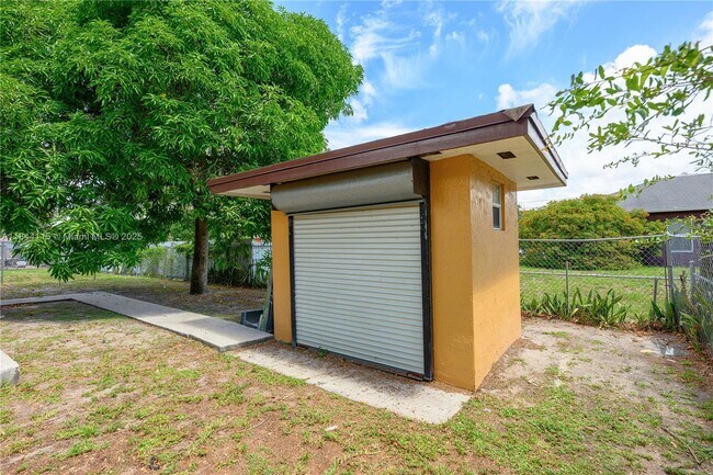 Building Photo - 2355 NW 99th Terrace