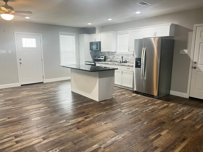 Kitchen/Dining - 4092 A Ave