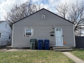 Building Photo - 2531 Howey Rd