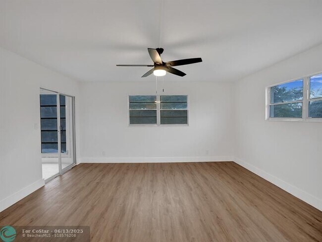 Building Photo - 3305 Aruba Way