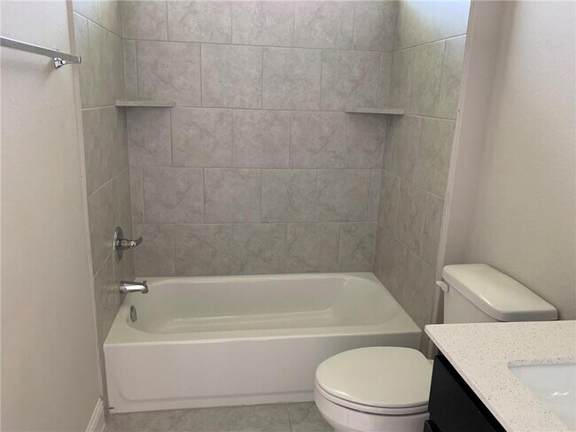 Building Photo - 109 White Dunes Dr