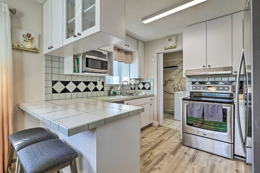 Building Photo - 19662 SW 120th Ave