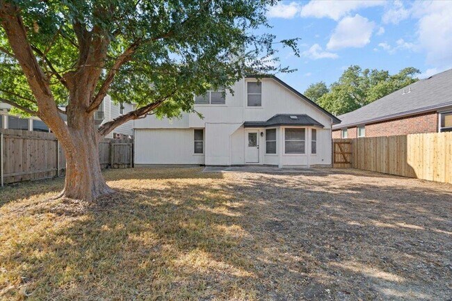 Building Photo - 15423 Quinley Dr