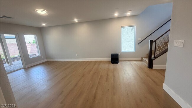 Building Photo - 5718 Woodchester Ave