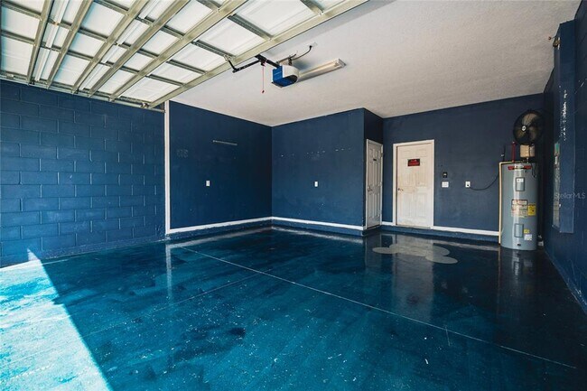 Building Photo - 633 Ogelthorpe Dr