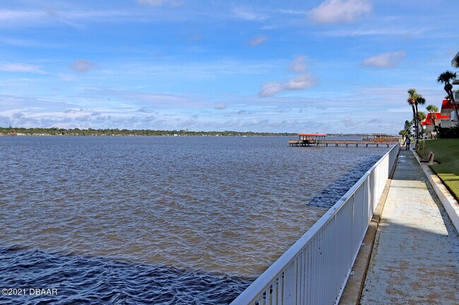 Building Photo - 2711 N Halifax Ave