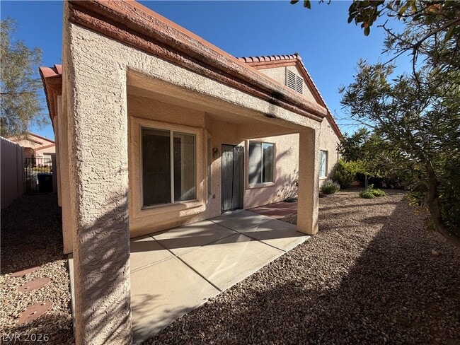 Building Photo - 8113 Painted Clay Ave